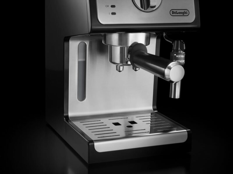 De’Longhi ECP35.31 Barista Pump Espresso Machine – Traditional Coffee & Cappuccino Maker with Adjustable Milk Frother, 1 L Water Tank (Black) - Image 21