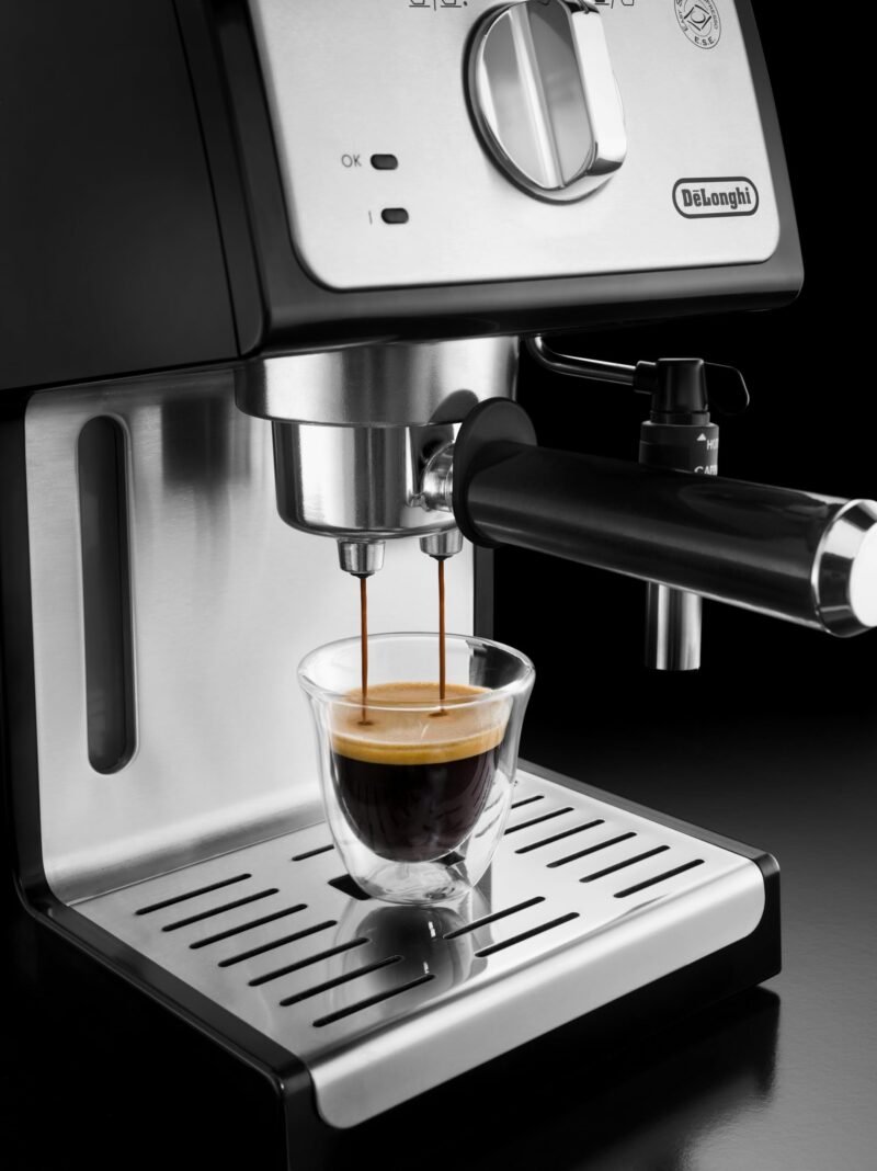 De’Longhi ECP35.31 Barista Pump Espresso Machine – Traditional Coffee & Cappuccino Maker with Adjustable Milk Frother, 1 L Water Tank (Black) - Image 18