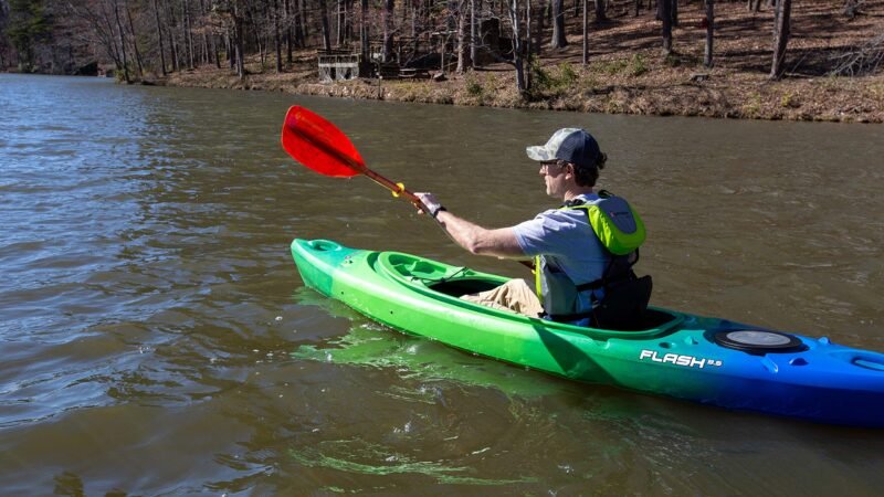 Perception Flash 9.5 Sit-Inside Kayak – Rod Holders & Rear Storage, 41 lb (Earth) - Image 8