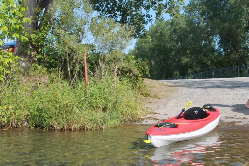 Pelican Argo 100X 10′ Sit-In Recreational Kayak – Lightweight Ram-X™ Hull & ERGOFORM™ Seating - Image 9